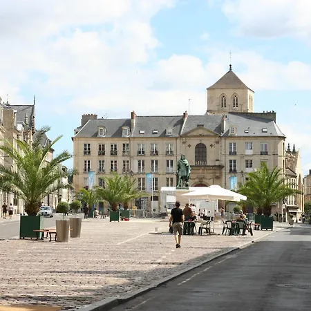 Apartamento Le Castel D'orne - Piscine Et Terrasse