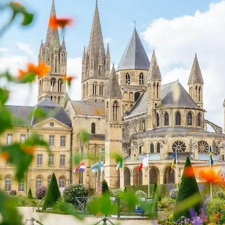Le Castel D'orne - Piscine Et Terrasse דירה