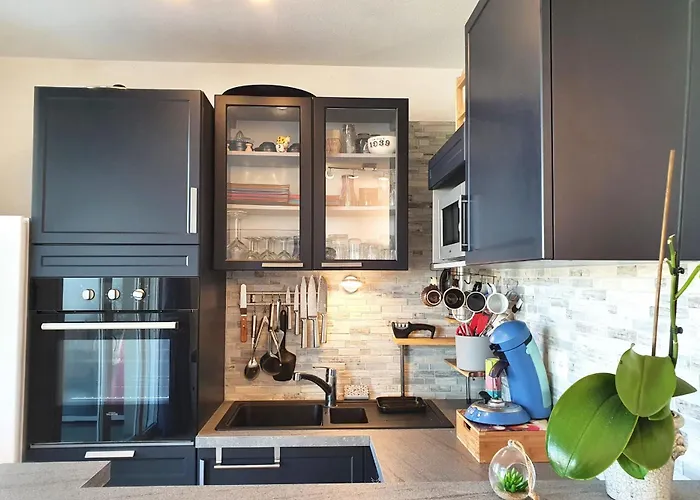 Le Castel D'orne - Piscine Et Terrasse Daire